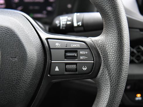 Used 2025 Honda Accord SE image 29