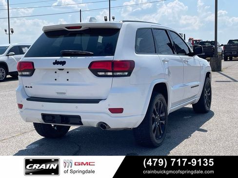 Used 2021 Jeep Grand Cherokee Laredo X AWD/4WD image 8