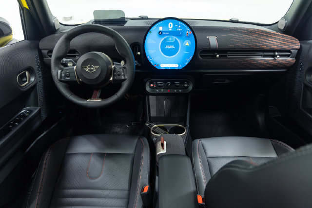 Certified 2025 MINI Cooper S FWD image 18