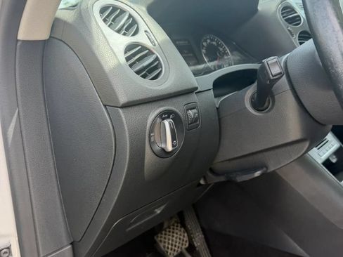 Used 2016 Volkswagen Tiguan SE FWD image 13