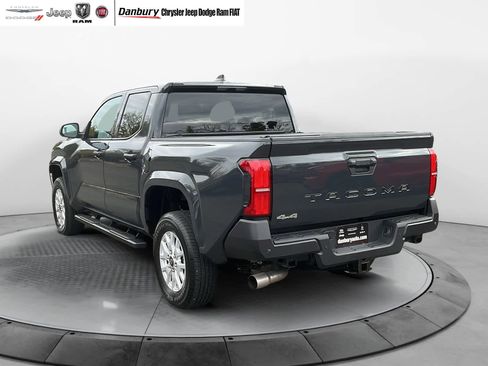 Used 2025 Toyota Tacoma SR image 4