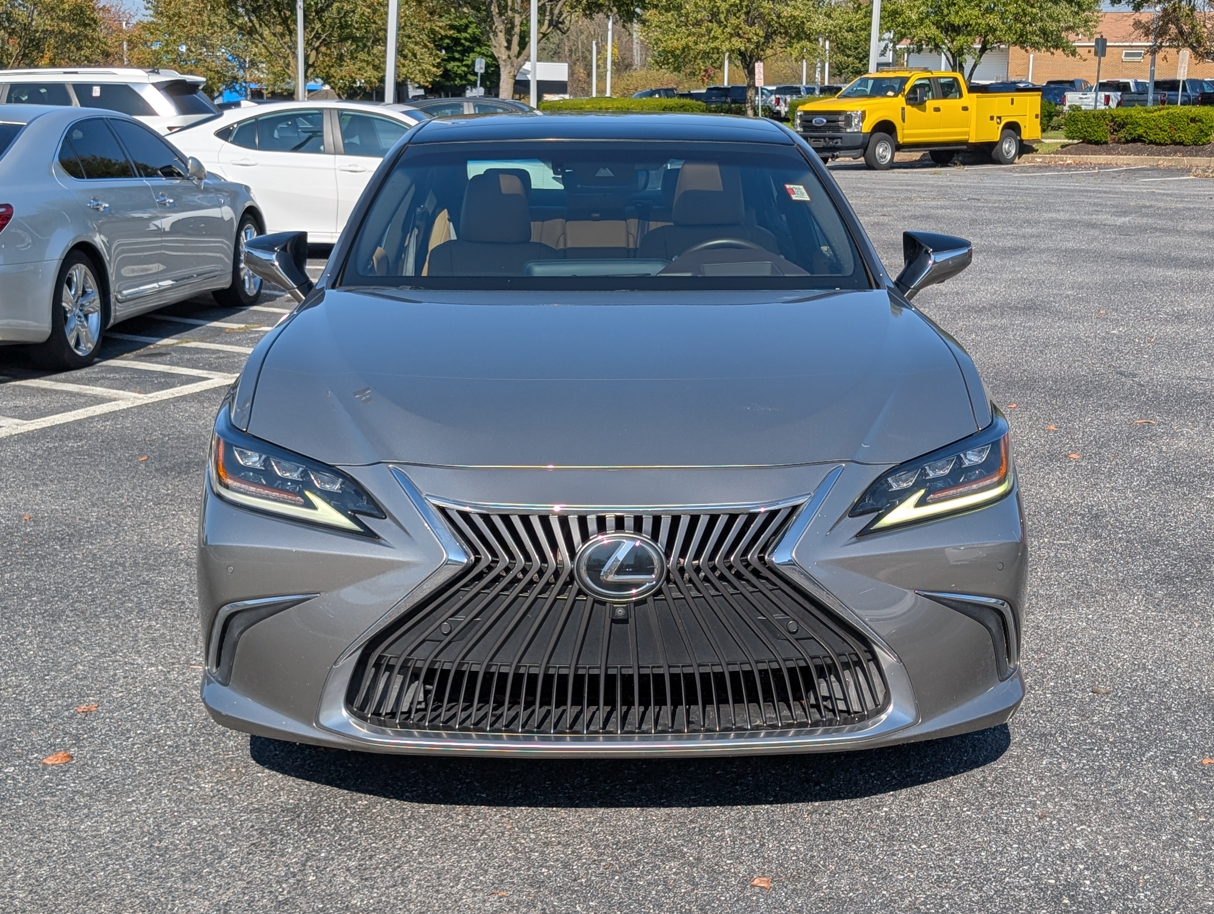Used 2020 Lexus ES 350 Ultra Luxury w/ Accessory Package 2 FWD image 8