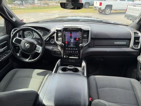 Used 2020 RAM 2500 Big Horn w/ Level 2 Equipment Group image 16