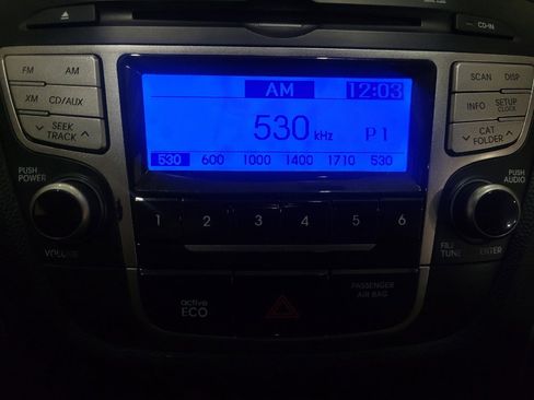 Used 2013 Hyundai Tucson GLS image 25