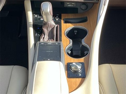 Used 2020 Lexus RX 350 350 w/ Premium Package image 18