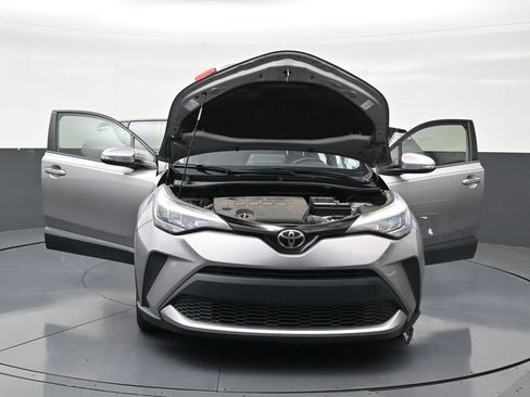 Used 2020 Toyota C-HR LE FWD image 33
