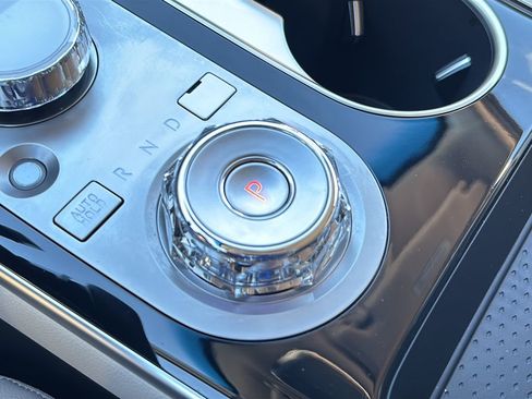 Used 2026 Genesis GV70 2.5T image 32