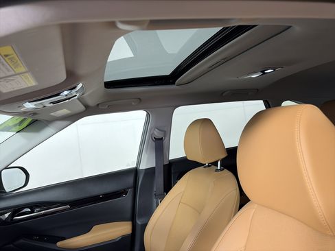 Used 2024 Kia Seltos EX image 14