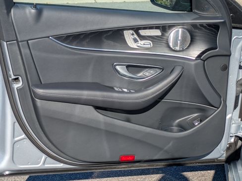 Used 2022 Mercedes-Benz E 350 Sedan image 19
