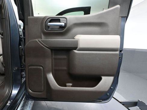 Used 2021 Chevrolet Silverado 1500 LT w/ Convenience Package II image 44