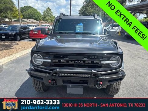 Certified 2023 Ford Bronco Outer Banks AWD/4WD image 2