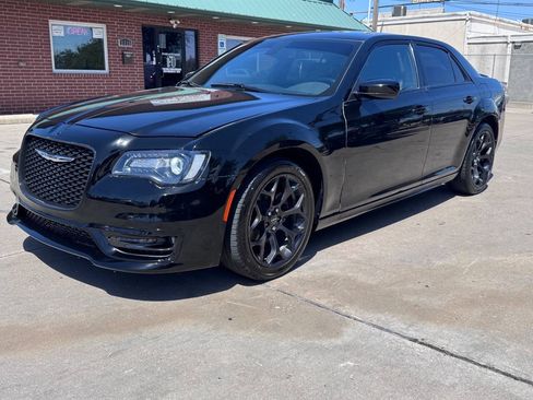 Used 2019 Chrysler 300 S w/ S Model Appearance Package RWD image 1