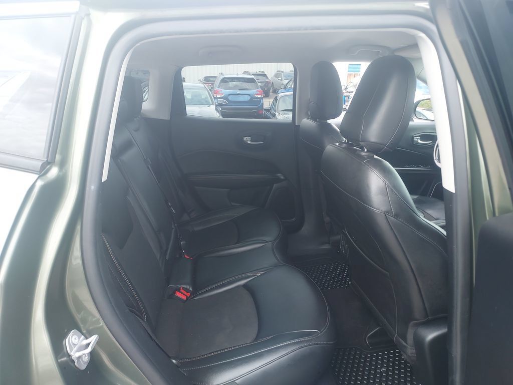 Used 2021 Jeep Compass Latitude w/ Convenience Group AWD/4WD image 27