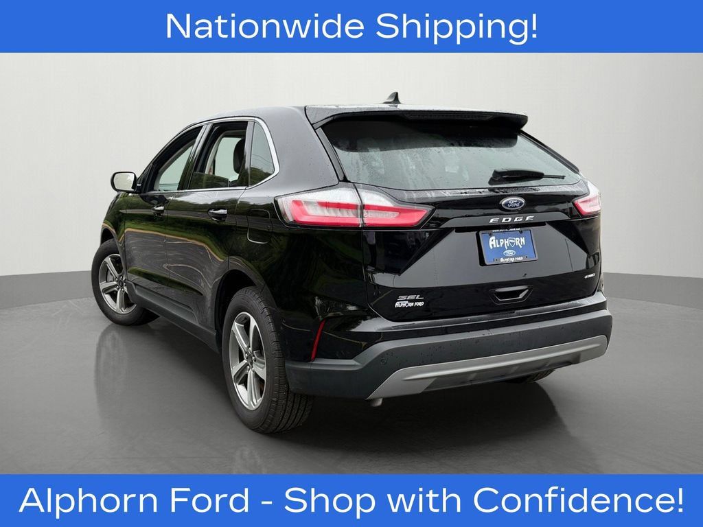Certified 2024 Ford Edge SEL w/ Convenience Package AWD/4WD image 5