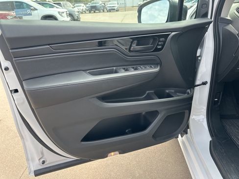 Used 2026 Honda Odyssey Touring image 23