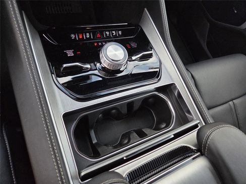 New 2026 Jeep Grand Wagoneer Limited image 15