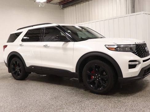 Used 2024 Ford Explorer ST w/ Technology Package AWD/4WD image 2