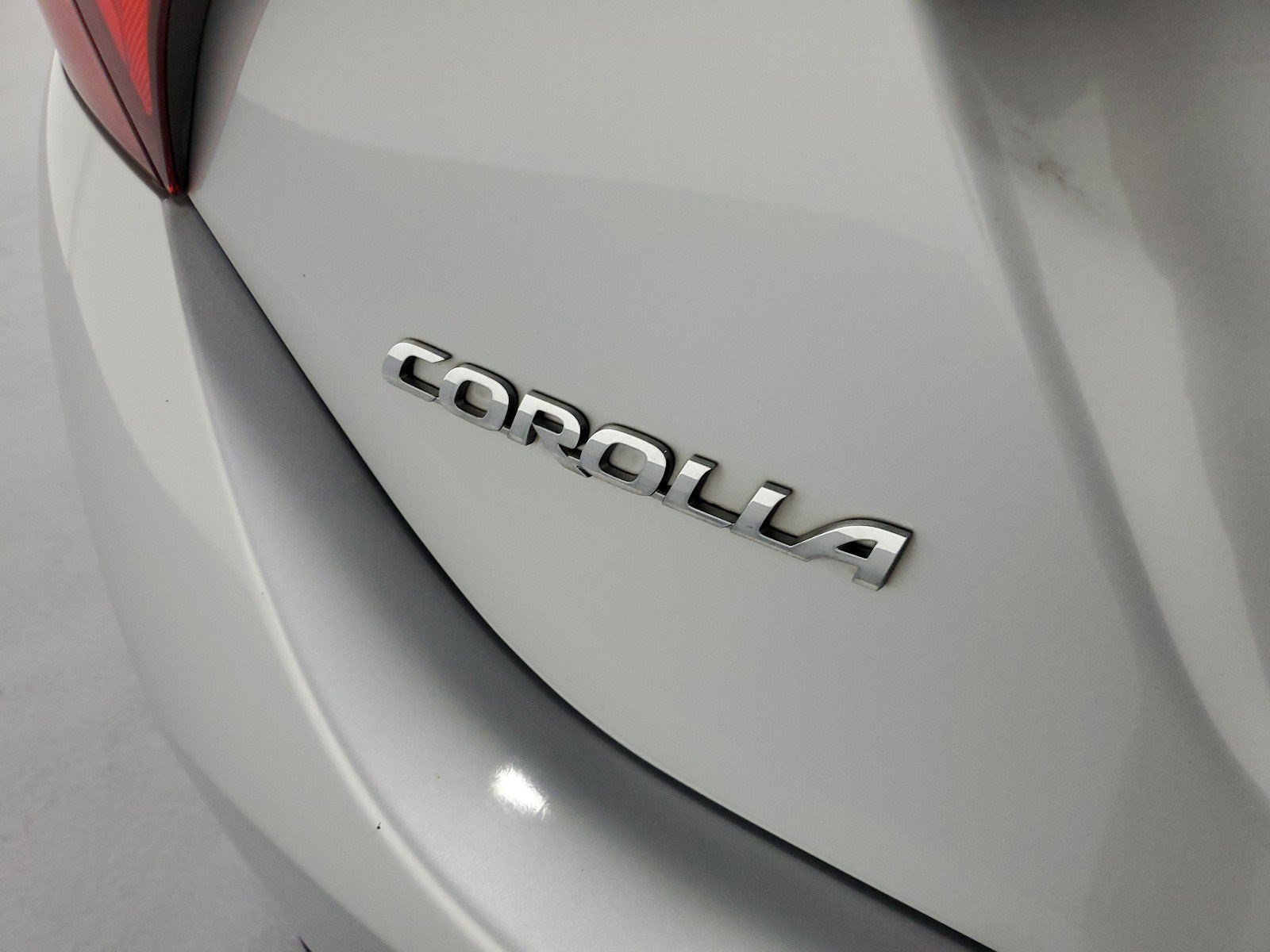 Used 2019 Toyota Corolla LE FWD image 12