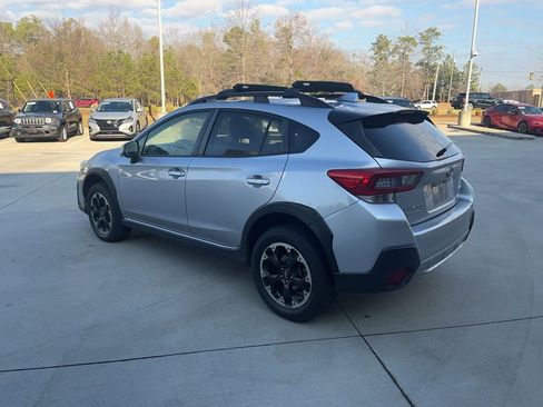 Used 2023 Subaru Crosstrek 2.0i Premium image 3