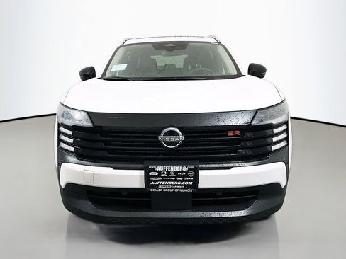 New 2026 Nissan Kicks SR w/ SR Premium Package image 2