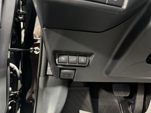 New 2025 Toyota Prius Plug-In Hybrid w/ Limited Premium Package image 27