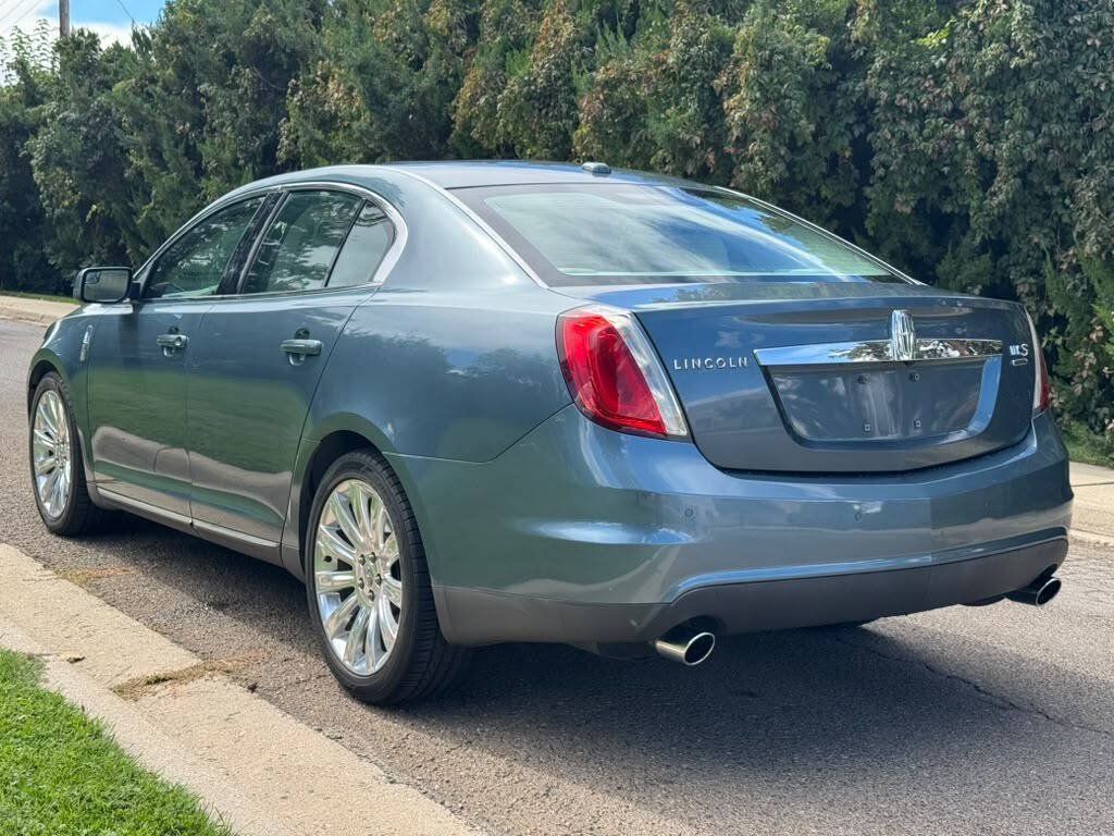 Used 2010 Lincoln MKS AWD image 5