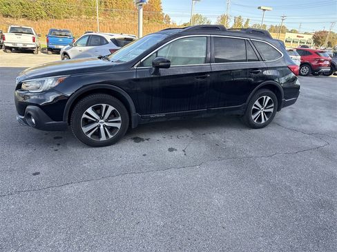 Used 2019 Subaru Outback 2.5i Limited w/ Protection Package #1 image 3