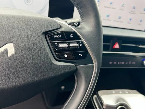 Certified 2024 Kia EV6 Light AWD/4WD image 24