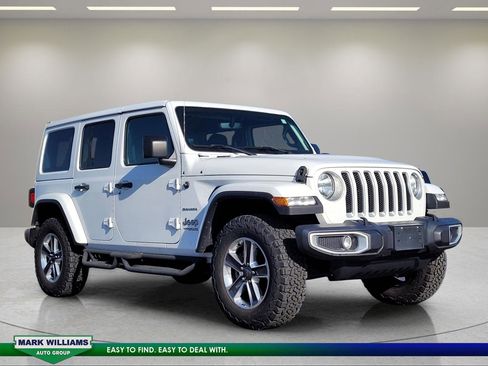Used 2021 Jeep Wrangler Unlimited Sahara w/ Uconnect 4C Nav & Sound Group AWD/4WD image 1