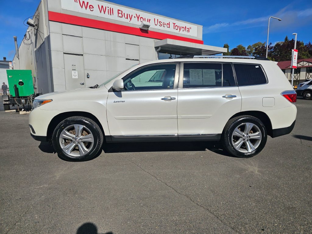 Used 2013 Toyota Highlander Limited AWD/4WD image 4