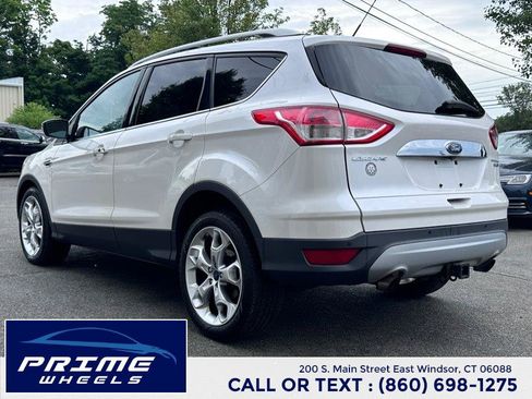 Used 2014 Ford Escape Titanium w/ Equipment Group 401A AWD/4WD image 5