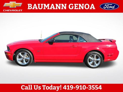 Used 2006 Ford Mustang GT Premium RWD image 2