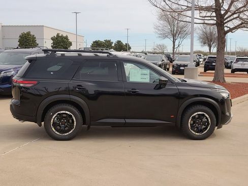 New 2026 Nissan Pathfinder Rock Creek image 4