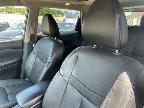 Used 2014 Nissan Rogue SL w/ SL Premium Package AWD/4WD image 16