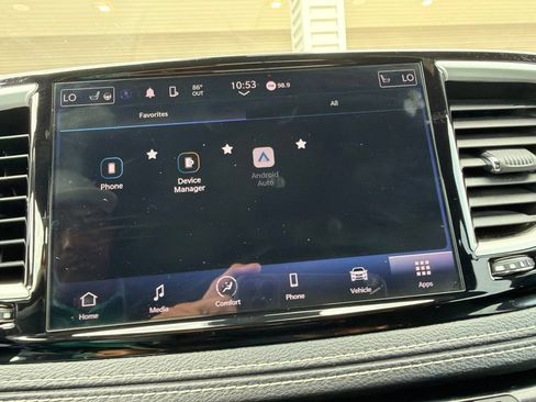 Used 2023 Chrysler Pacifica Touring FWD image 40