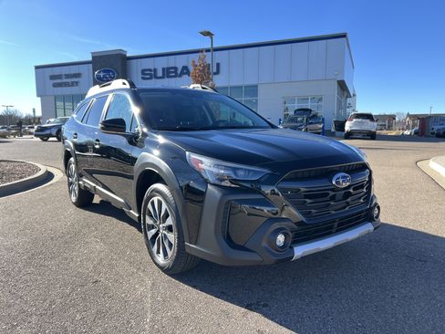 Used 2025 Subaru Outback Limited w/ Tech Package 3 image 8