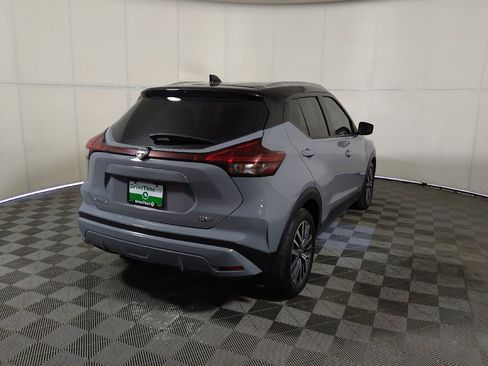 Used 2023 Nissan Kicks SV FWD image 7