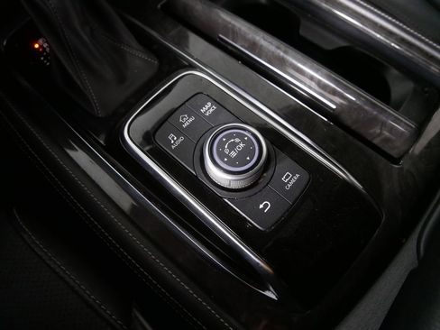 Used 2022 INFINITI QX80 Luxe image 26