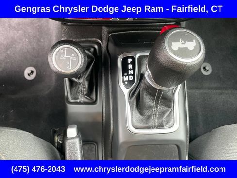 Used 2024 Jeep Wrangler Unlimited AWD/4WD image 55