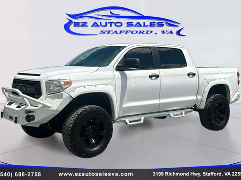Used 2015 Toyota Tundra SR5 w/ SR5 Upgrade Package AWD/4WD image 1