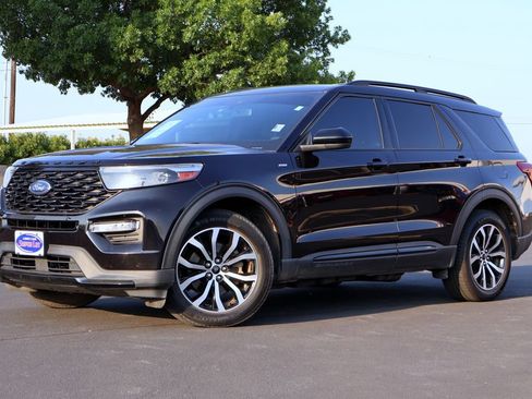 Certified 2022 Ford Explorer ST-Line w/ Class IV Trailer Tow Package RWD image 18