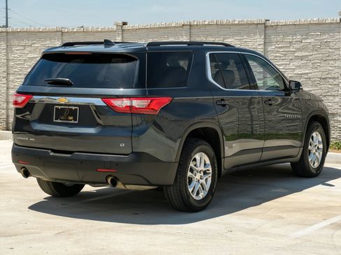 Used 2019 Chevrolet Traverse LT w/ LPO, Floor Liner Package AWD/4WD image 8