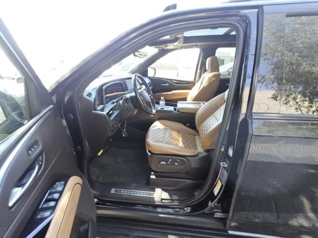 Used 2021 Cadillac Escalade ESV Sport w/ Driver Assist Tech Package AWD/4WD image 15