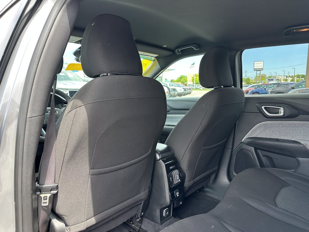 Used 2023 Jeep Compass Sport AWD/4WD image 11