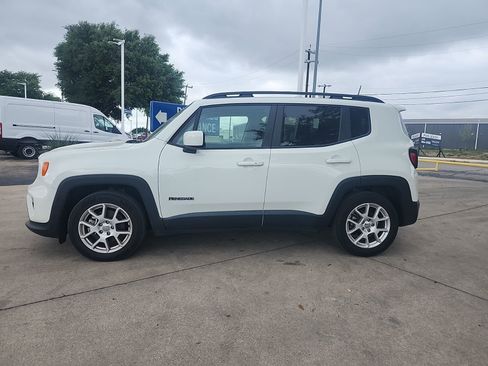 Used 2019 Jeep Renegade Latitude w/ Popular Equipment Group image 5