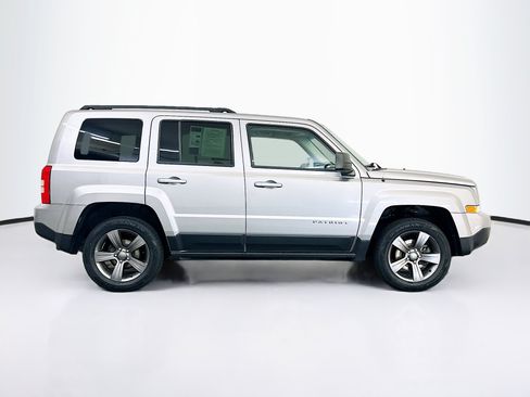 Used 2015 Jeep Patriot High Altitude AWD/4WD image 10
