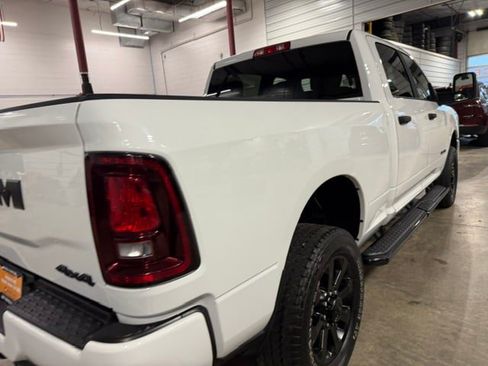 Used 2025 RAM 2500 Big Horn AWD/4WD image 24