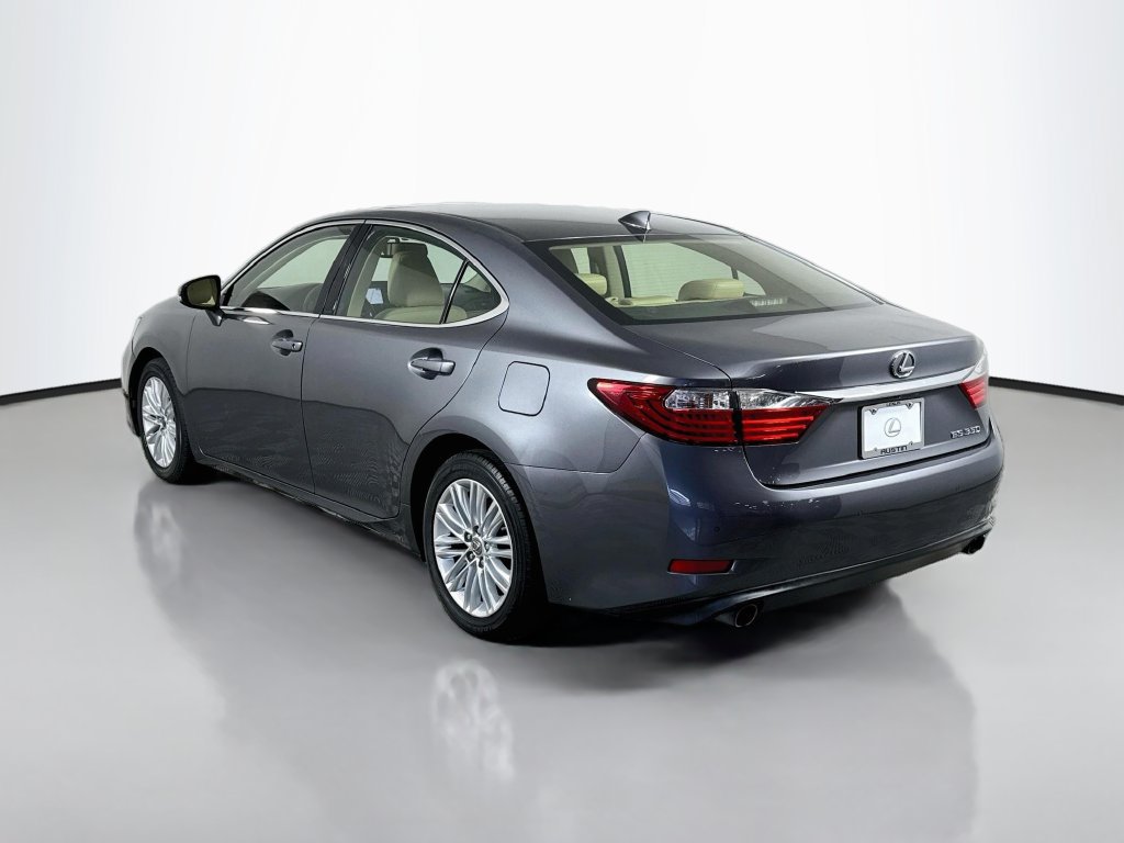 Used 2015 Lexus ES 350 w/ Luxury Package FWD image 7