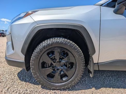 Used 2025 Toyota RAV4 LE AWD/4WD image 11