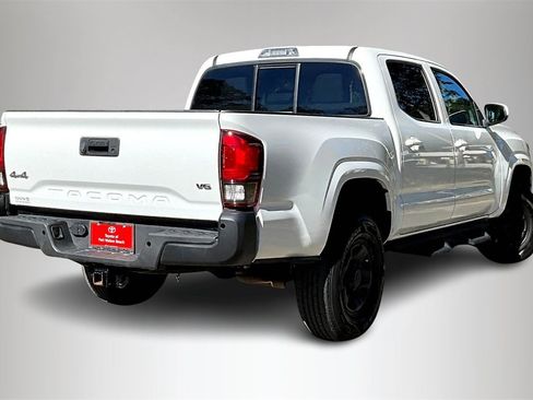 Used 2023 Toyota Tacoma SR image 5